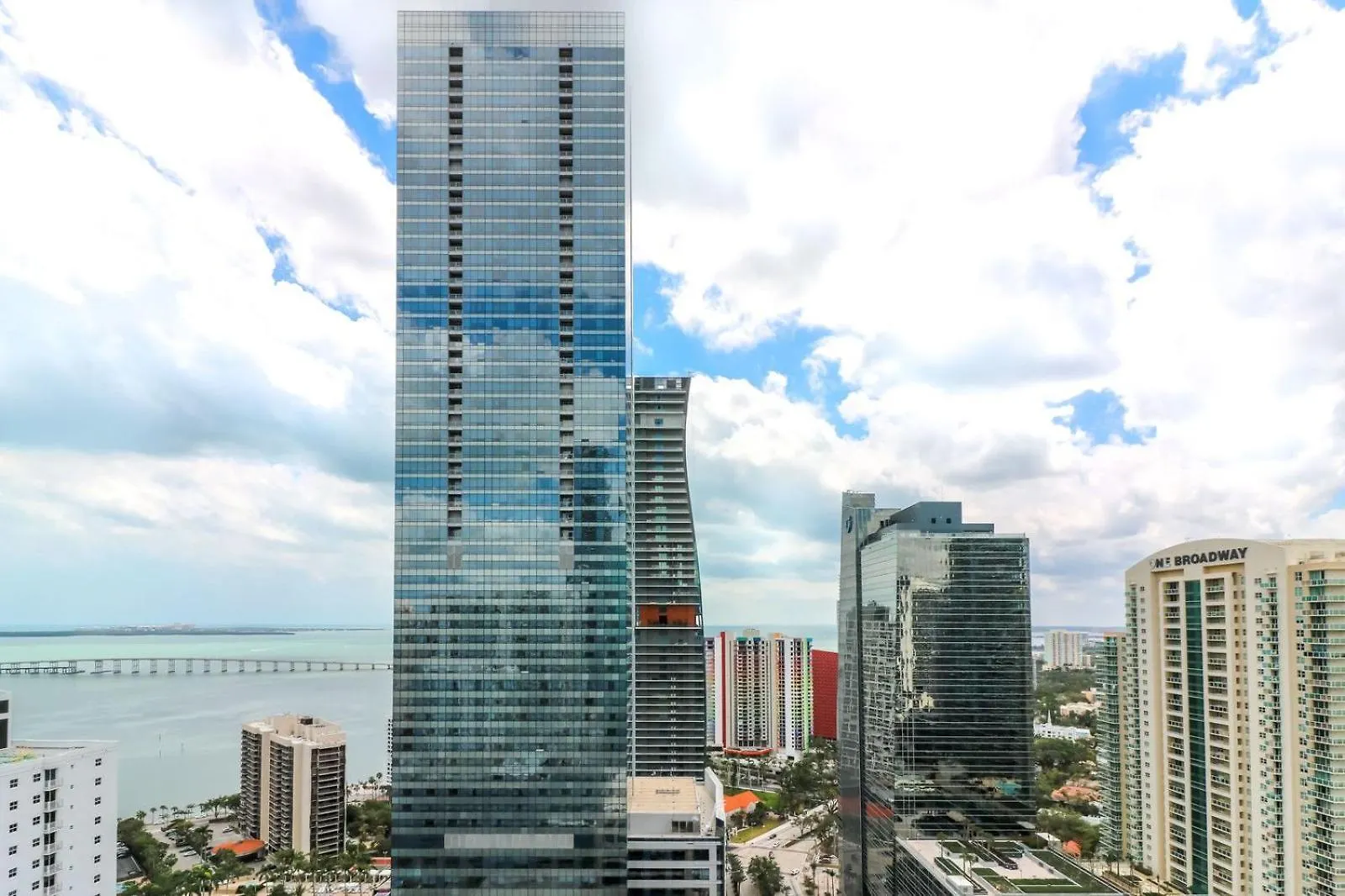 Roami At Brickell Arch Apartment Miami