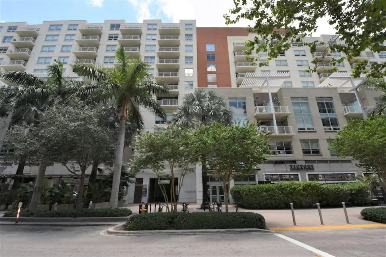 Lovely Midblock Building 1 Bedroom 1 Bathroom Apartment Miami