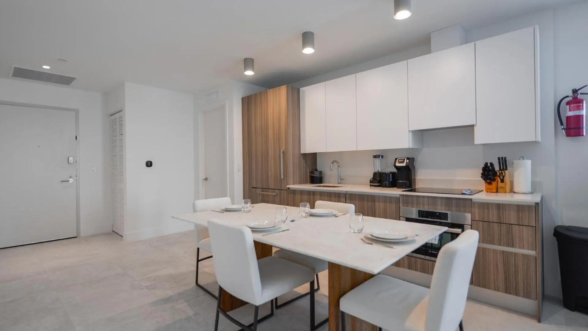 Prime Location: Luxury At Brickell *