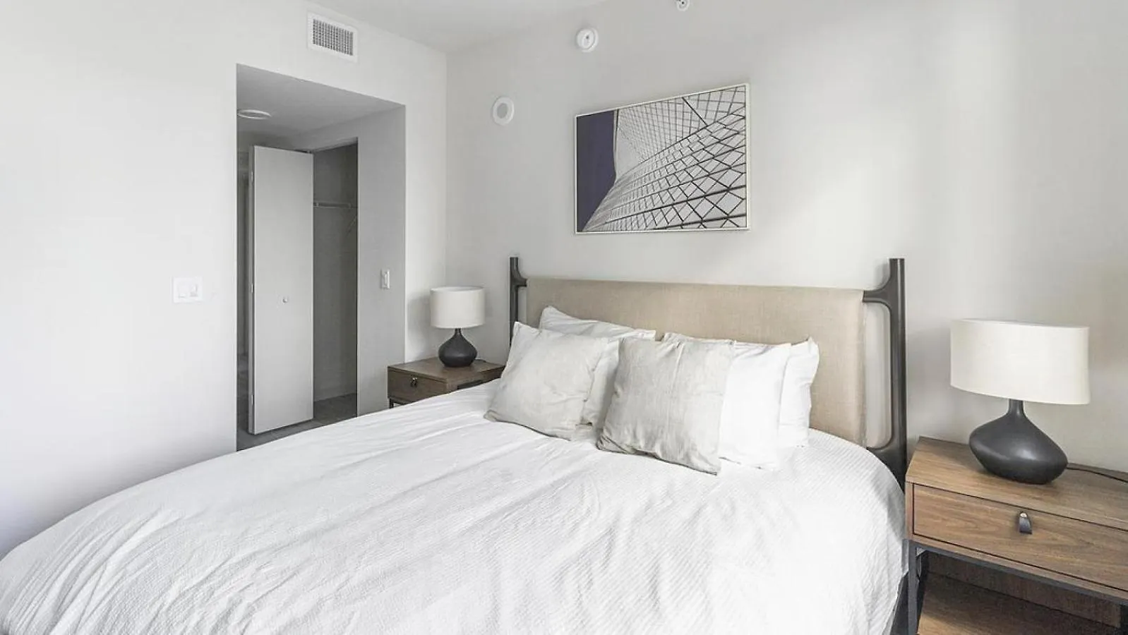 Appartamento Landing - Modern With Amazing Amenities *