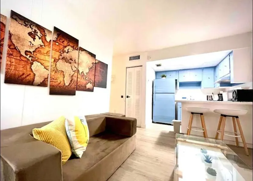 International Airport 1 Apartment