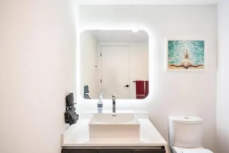 Explore Miami's Heat - Cozy Pool & Gym