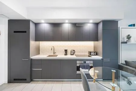Apartment Explore Miami's Heat - Cozy Pool & Gym Miami