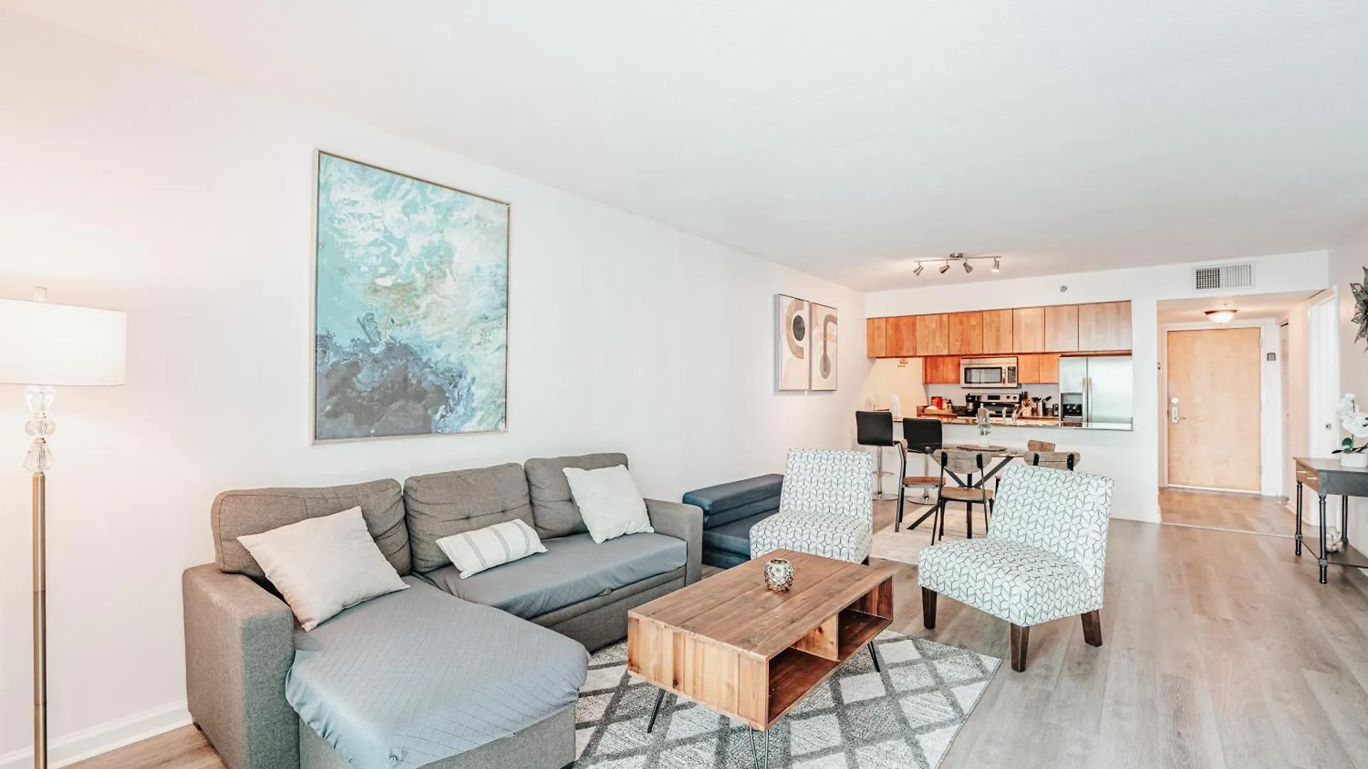 Bay Front Highrise Oasis In Brickell