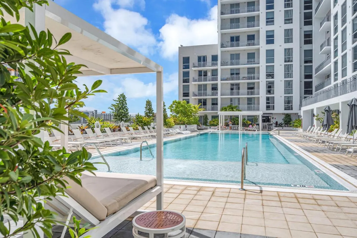 Amazing 3 Bed Unit In Dwntwn With Free Parking Apartment Miami
