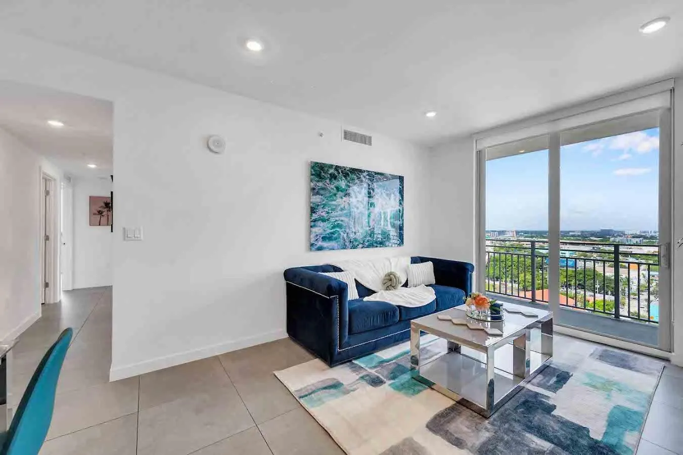 Amazing 3 Bed Unit In Dwntwn With Free Parking Apartment Miami