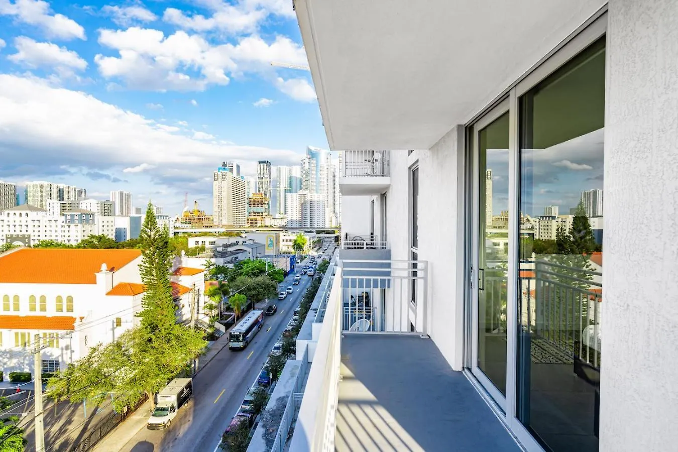 Apartment Gorgeous 3-bed Retreat Mins From Bayside And Parking *