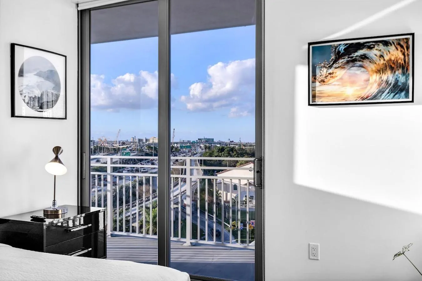 Apartment Gorgeous 3-bed Retreat Mins From Bayside And Parking *