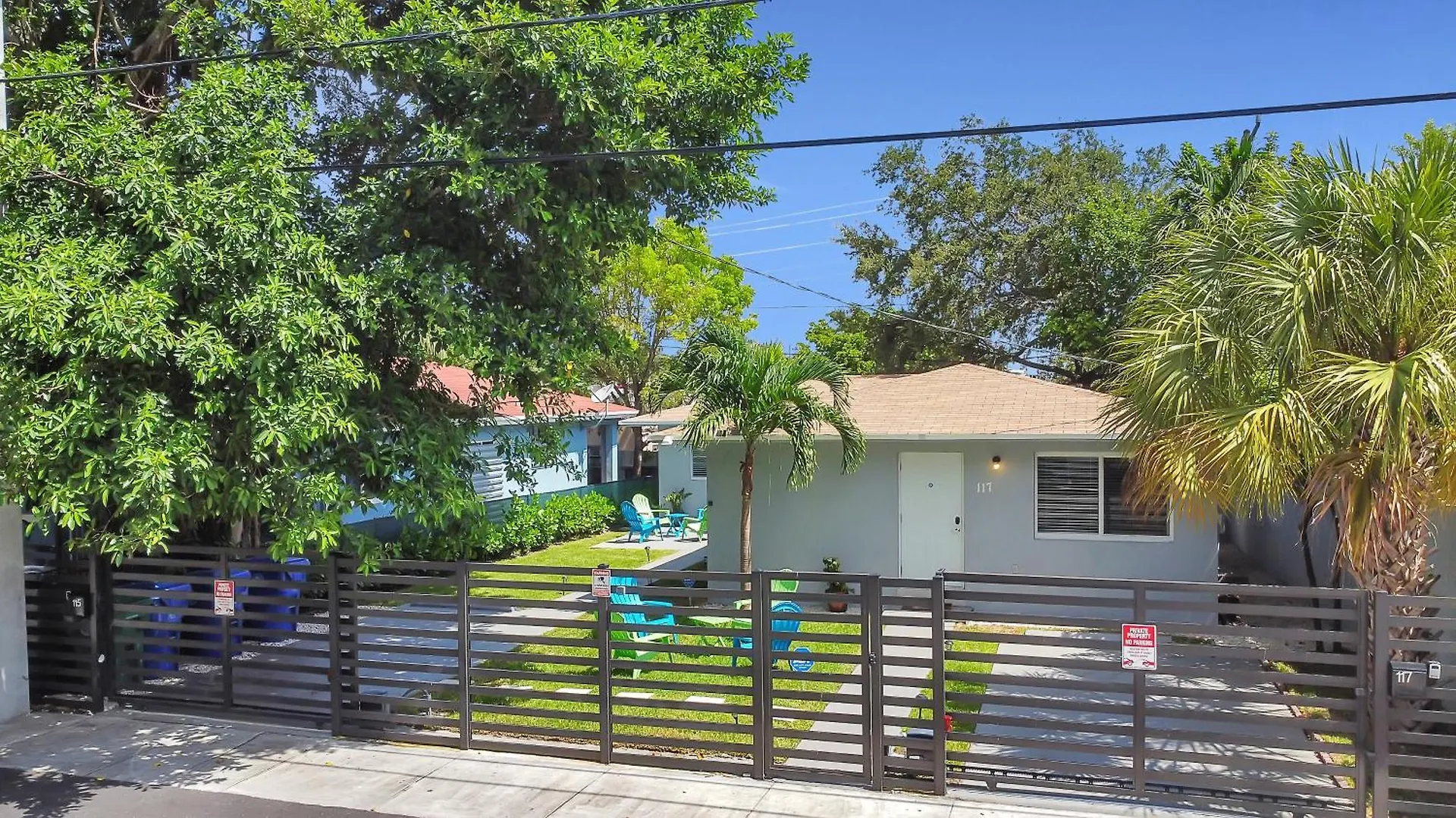 Casa Palmera Gated 2 Bed 2 Bath 10 Minutes To Beach-115 Holiday home Miami