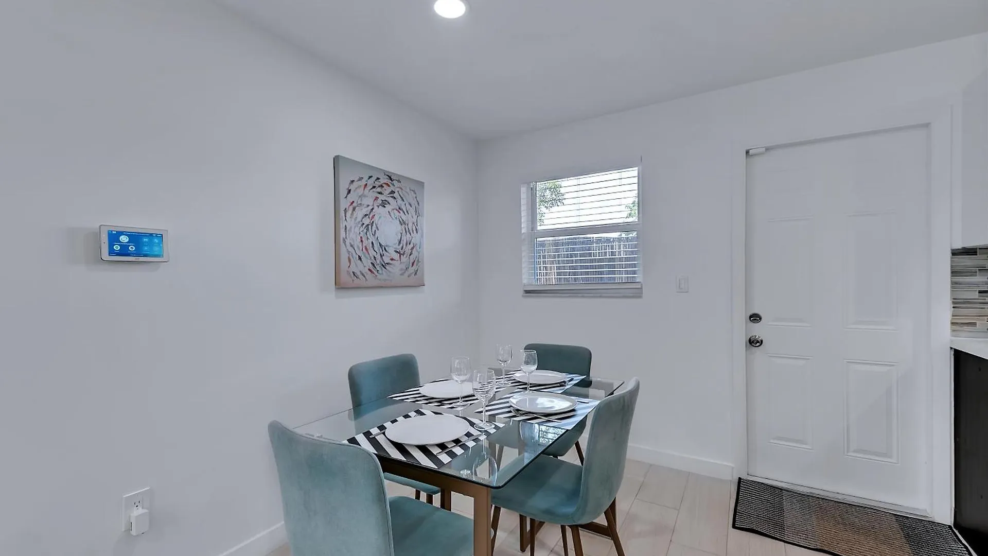 Casa Palmera Gated 2 Bed 2 Bath 10 Minutes To Beach-115 Miami