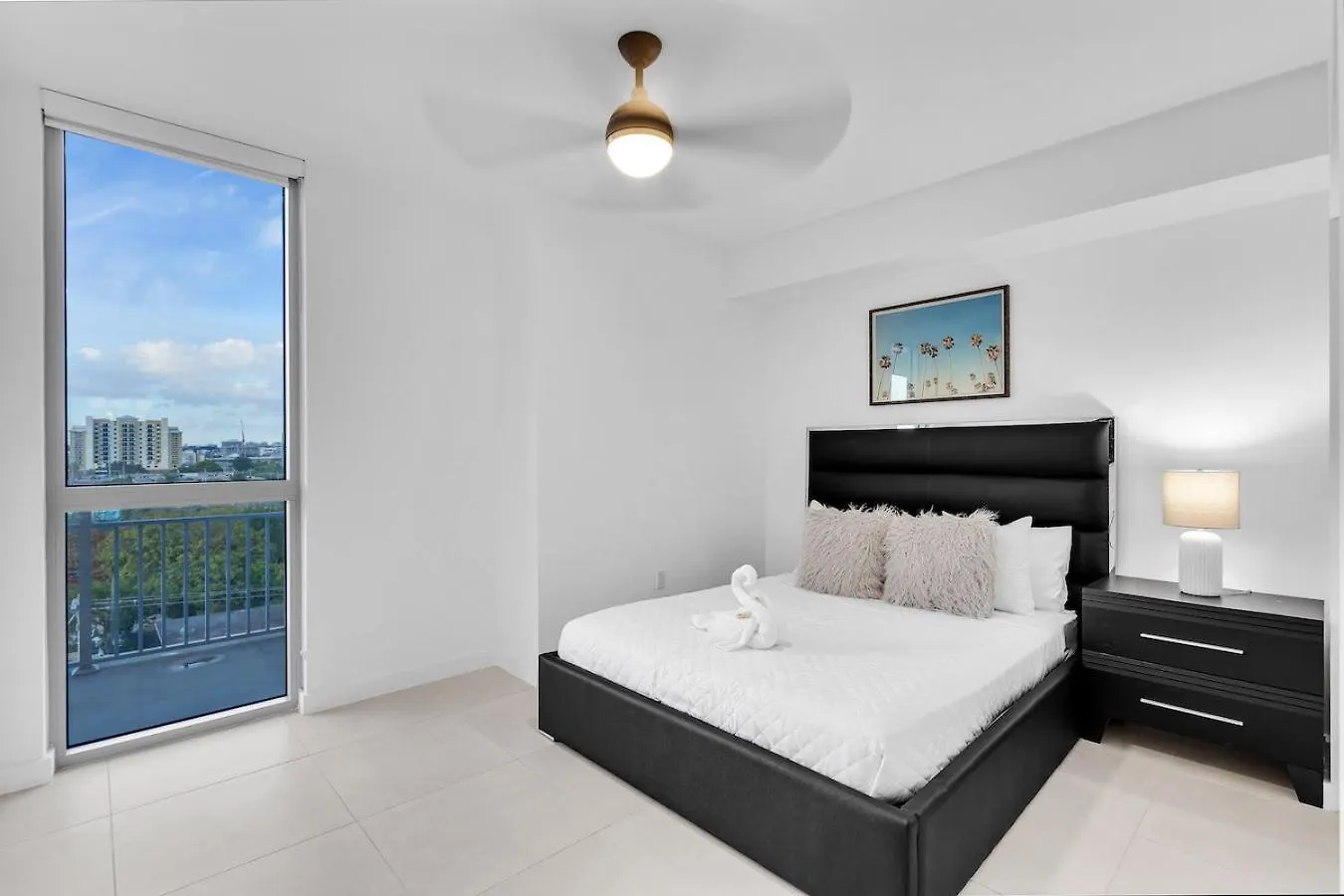 Apartment Charming 3-bed Mins From Brickell With Free Parking *