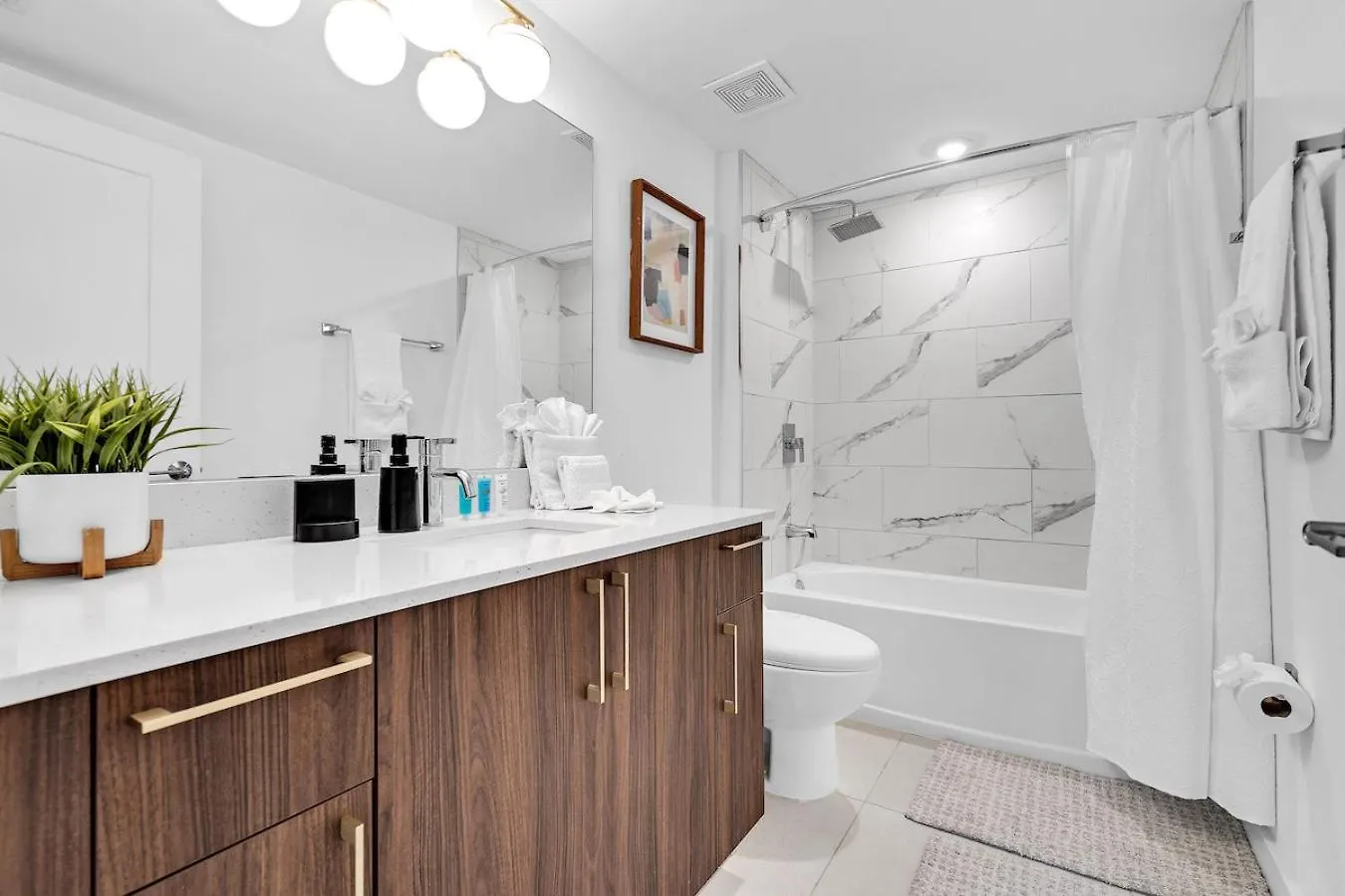 Apartment Charming 3-bed Mins From Brickell With Free Parking
