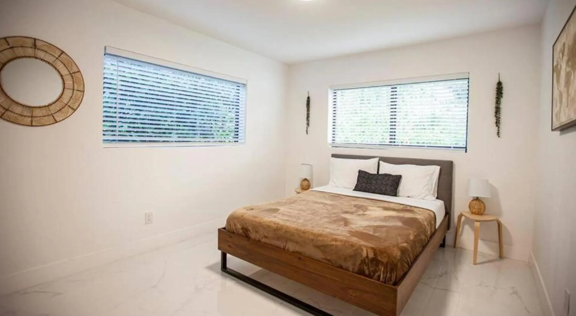 Luxurious Retreat With Tennis And Soccer Courts Tgh * Miami