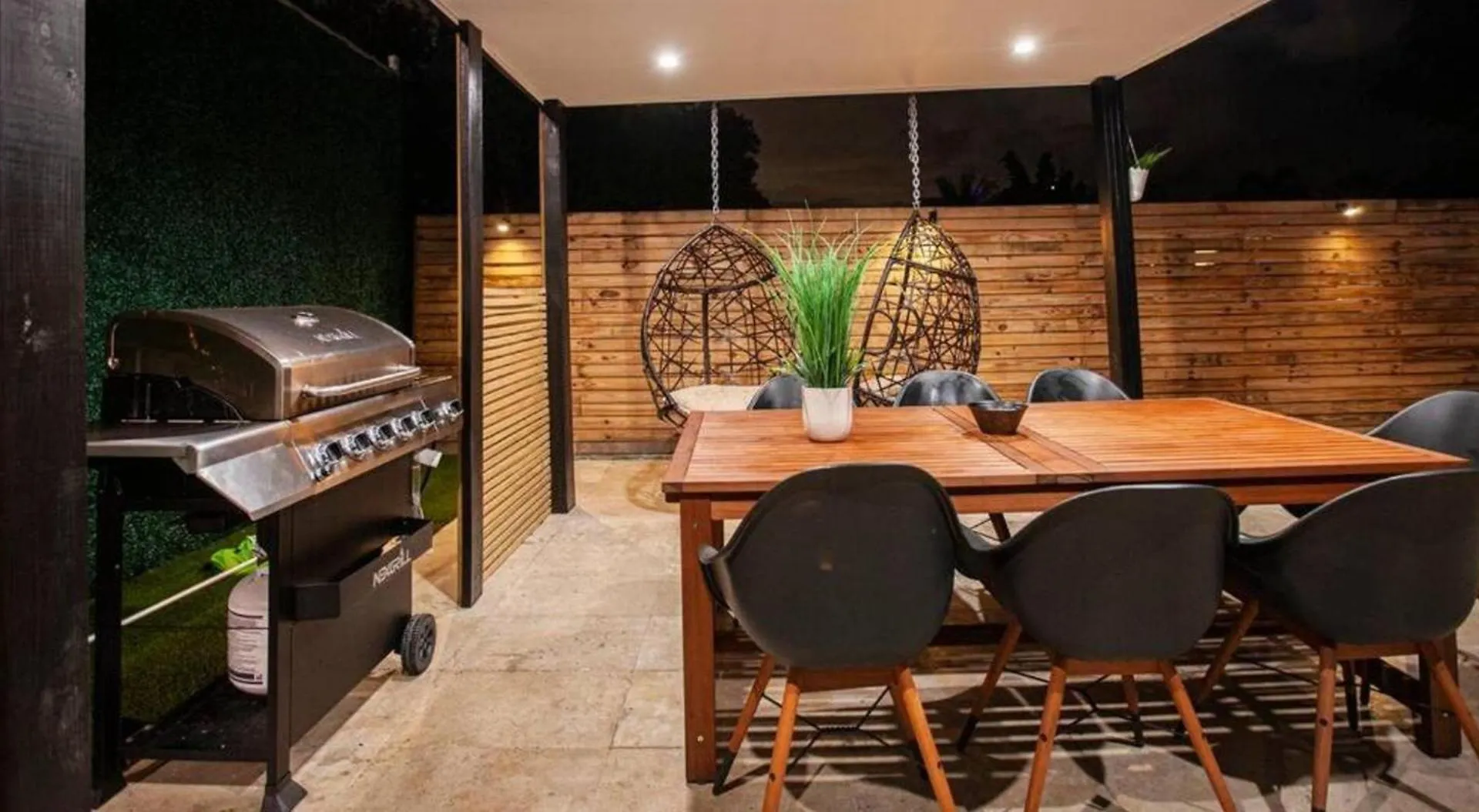 Villa Luxurious Retreat With Tennis And Soccer Courts Tgh Miami
