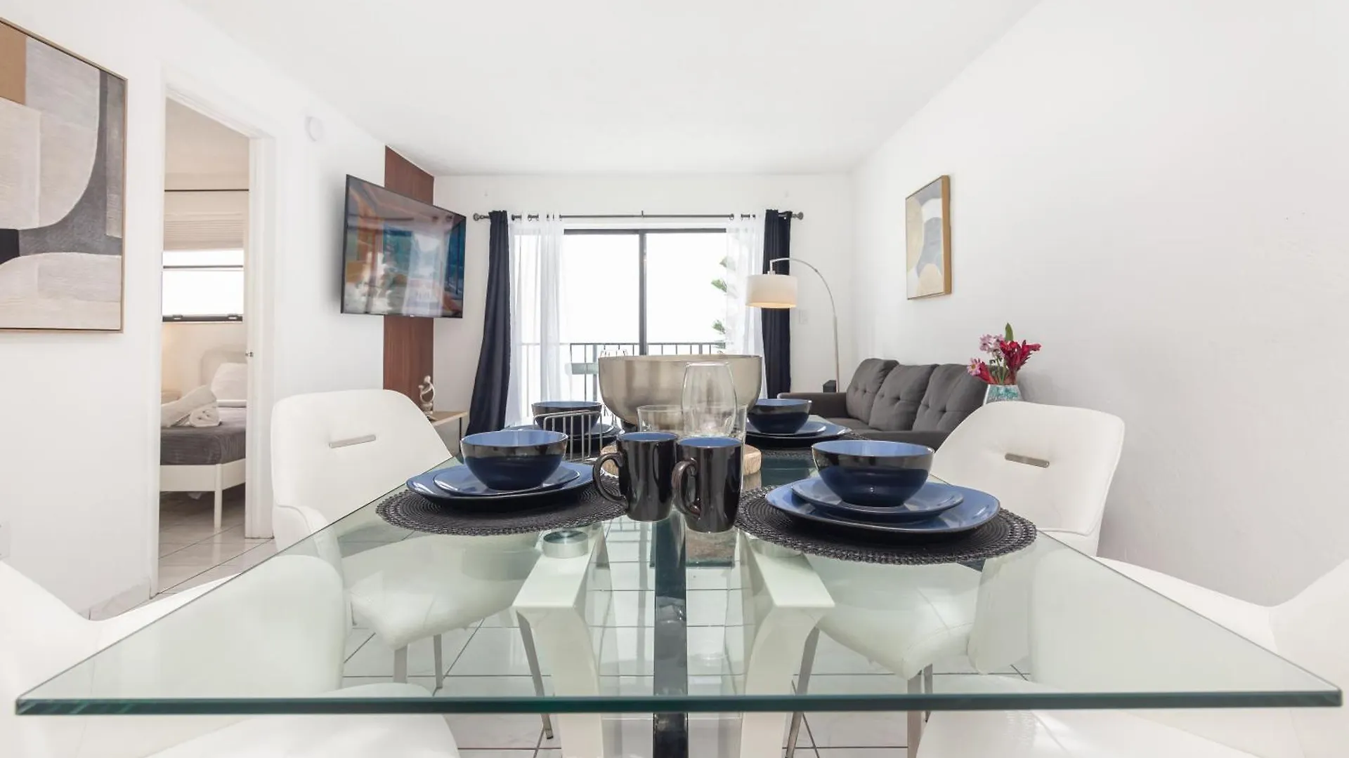 One Bedroom - With Parking & Balcony - Heart Of Wynwood Miami