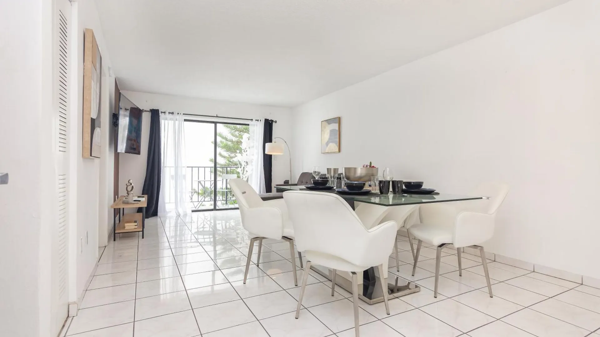 One Bedroom - With Parking & Balcony - Heart Of Wynwood Apartman