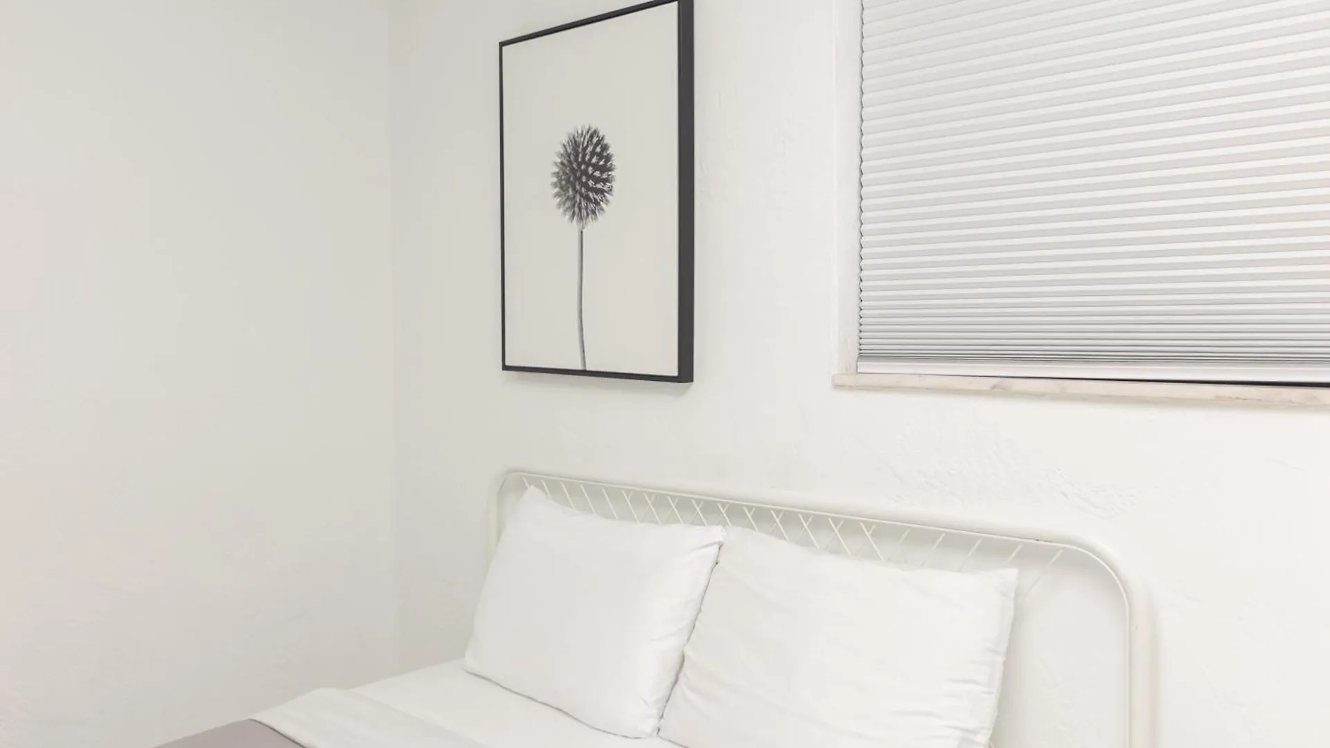 One Bedroom - With Parking & Balcony - Heart Of Wynwood *