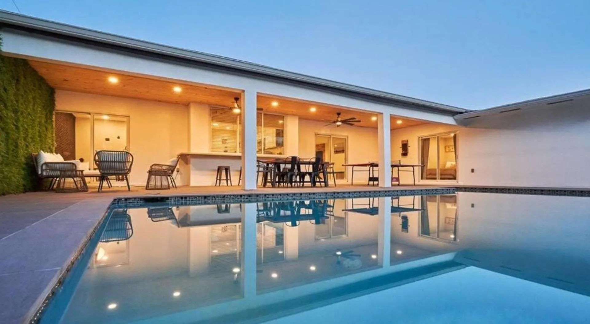 Athena - The Glamhomes Miami