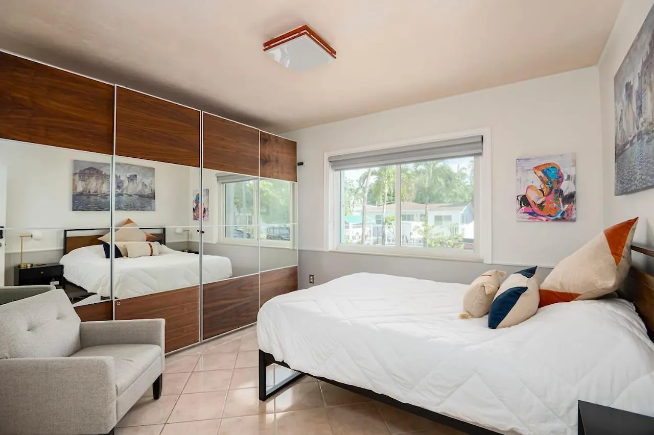 Surfers Cove - Modern 3 2 W Pool Near Calle 8 Miami