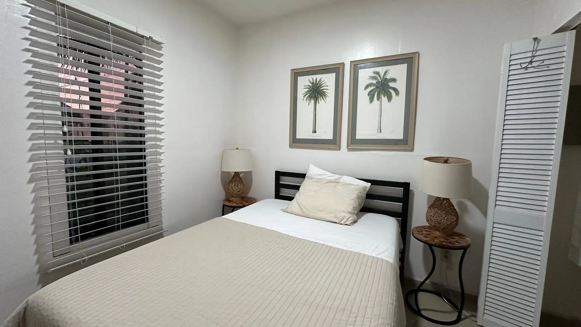 Private Homestay Miami
