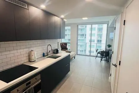 Huge Pool & Gym - Explore Miami's Heat *