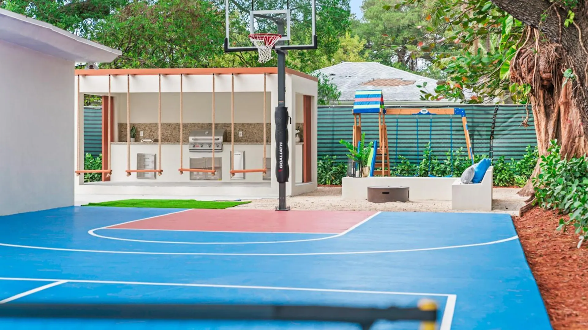 Holiday home The Palace Pickleball Gameroom Heated L26