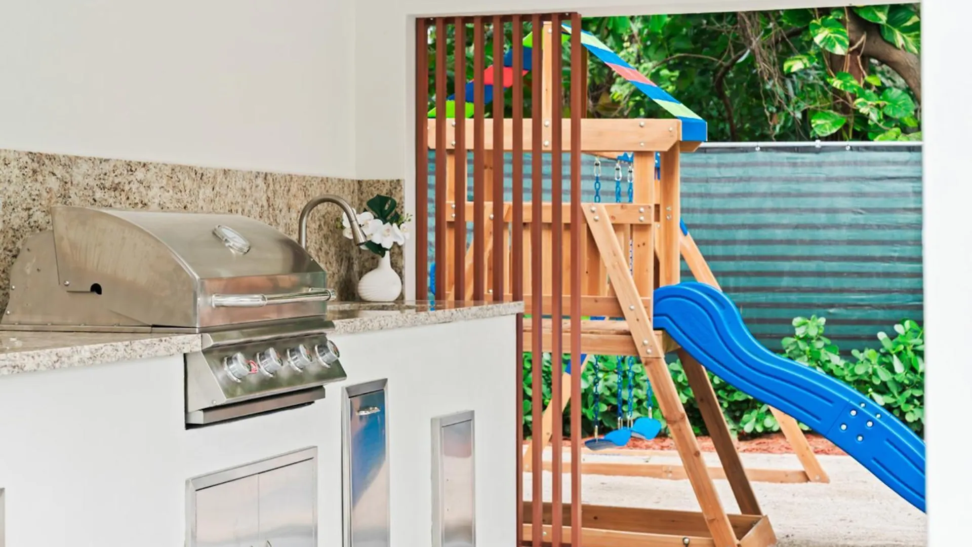 The Palace Pickleball Gameroom Heated L26 Holiday home *