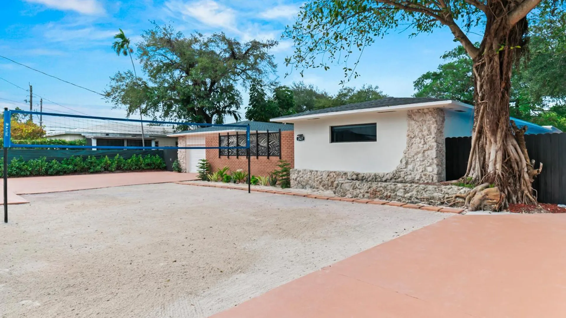 Holiday home The Palace Pickleball Gameroom Heated L26 *