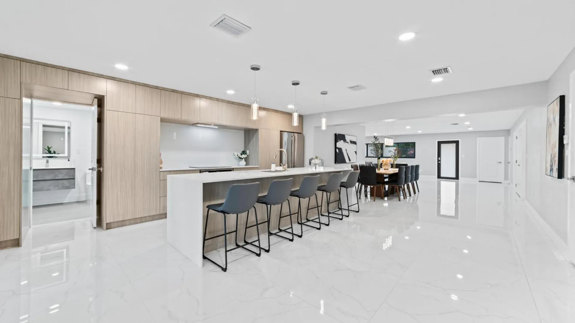 The Palace Pickleball Gameroom Heated L26 Miami