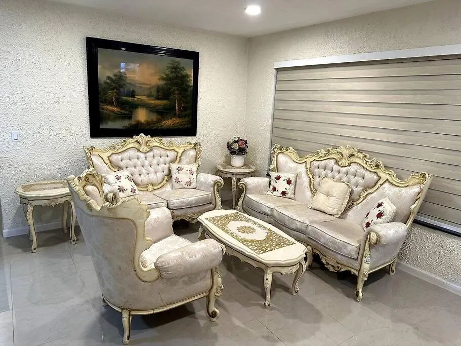 Holiday home In Gardens