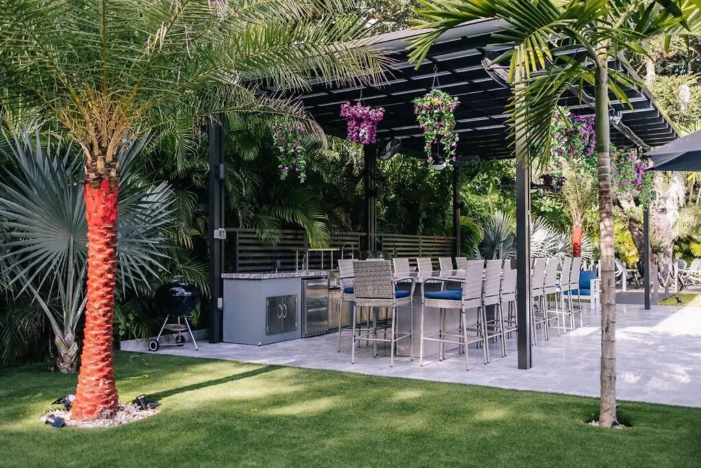 Villa With Outdoor Sauna, Outdoor Bar And Pergola With Games *