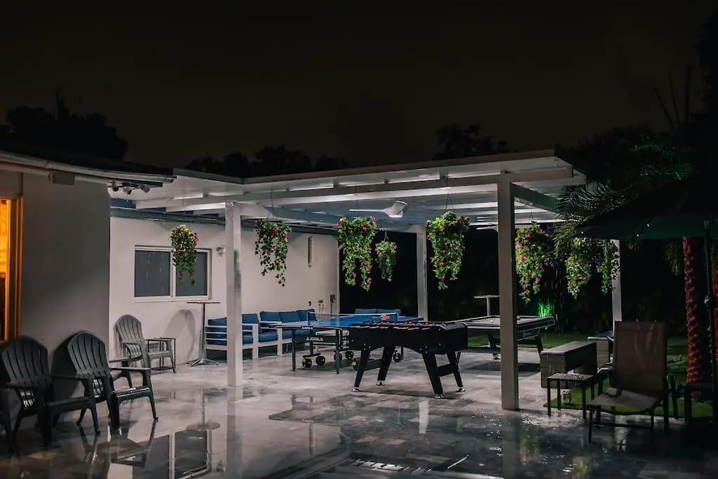 With Outdoor Sauna, Outdoor Bar And Pergola With Games *
