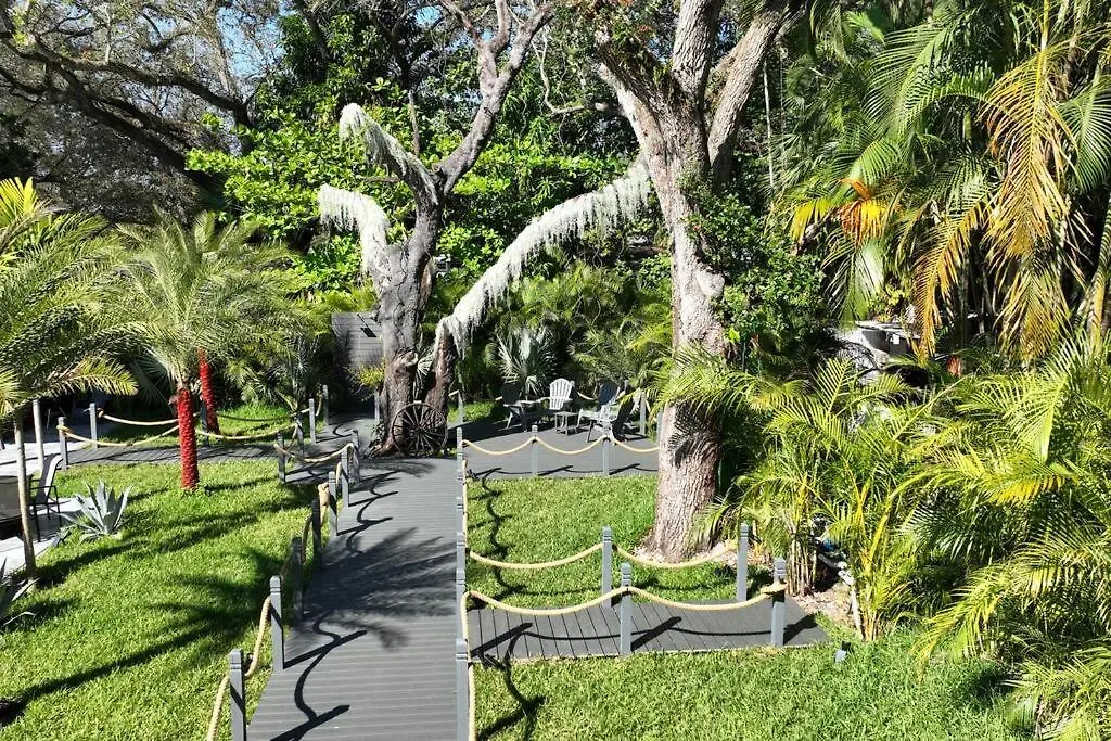 With Outdoor Sauna, Outdoor Bar And Pergola With Games Villa Miami