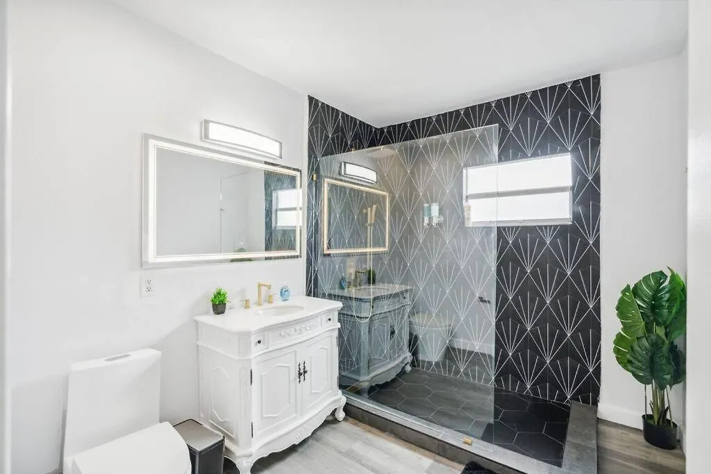 New! Havana Nights ! Walk To Calle Ocho! Miami