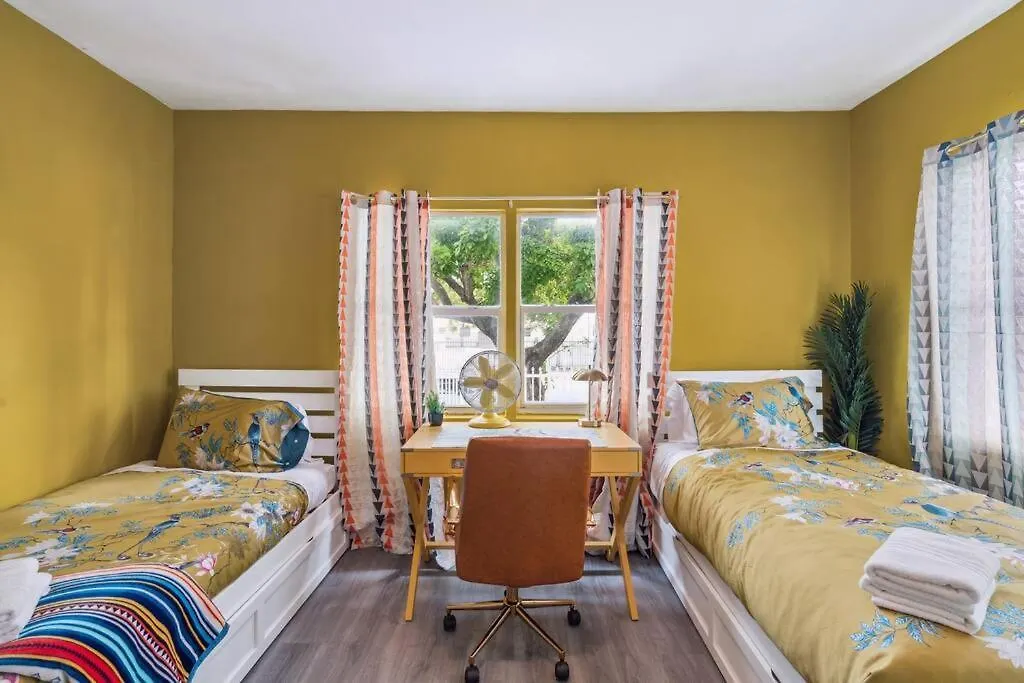 New! Havana Nights ! Walk To Calle Ocho! * Miami