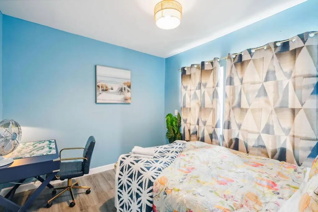 New! Havana Nights ! Walk To Calle Ocho! *