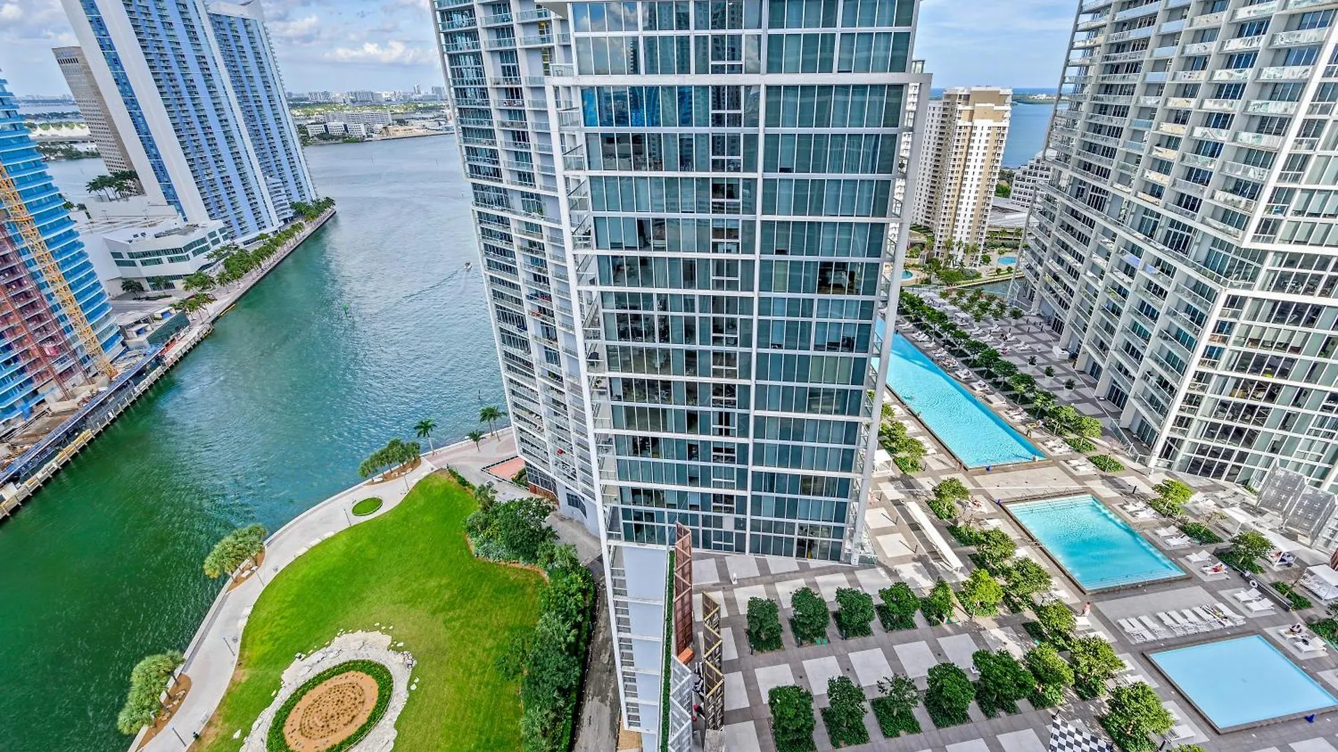 Icon Brickell Residences * Miami