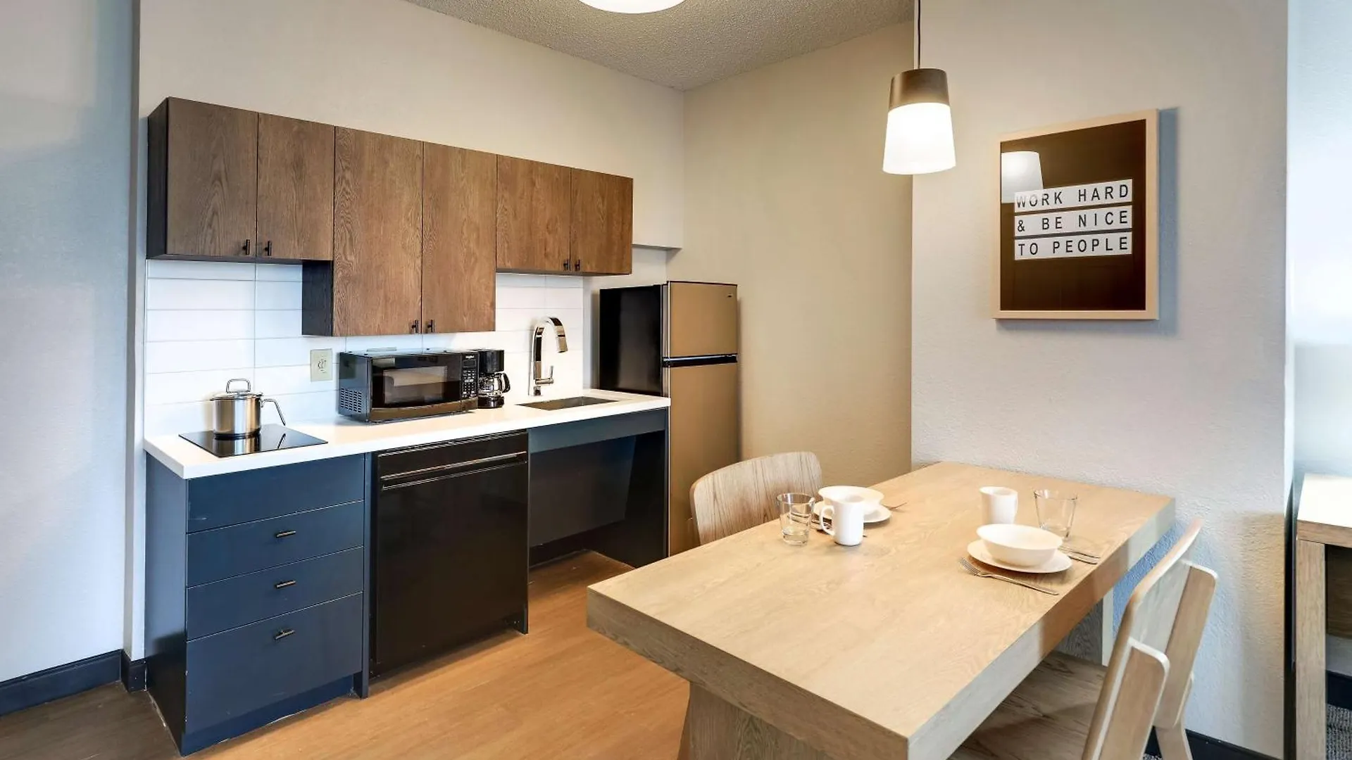 Sonesta Simply Miami Airport Hotel