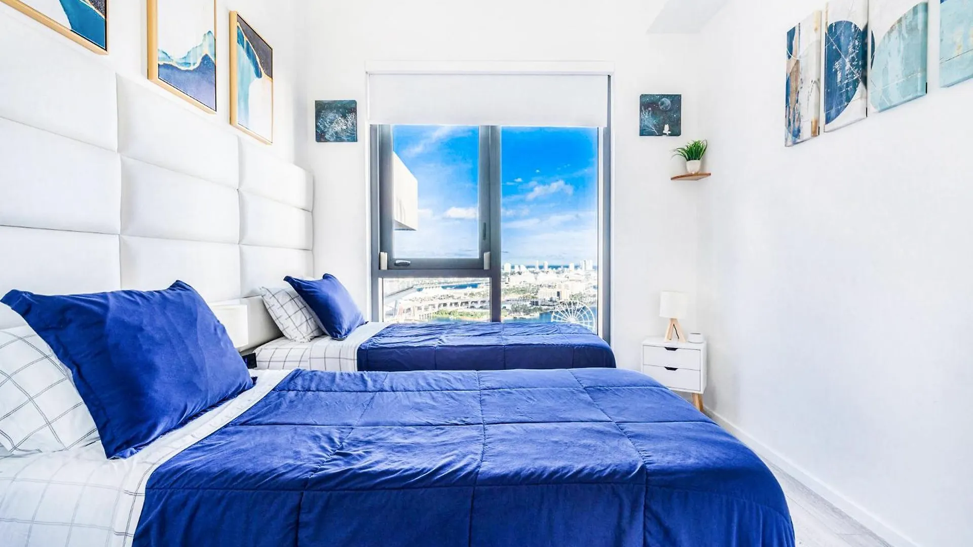 Stylish Bayfront Park High-rise 2-king Bed, 2 Bath Apartment *