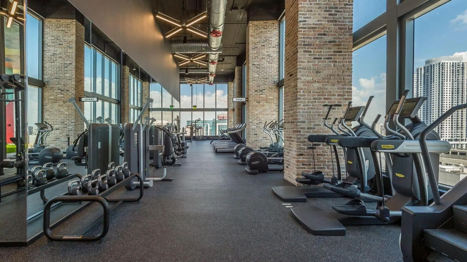 Stylish Bayfront Park High-rise 2-king Bed, 2 Bath