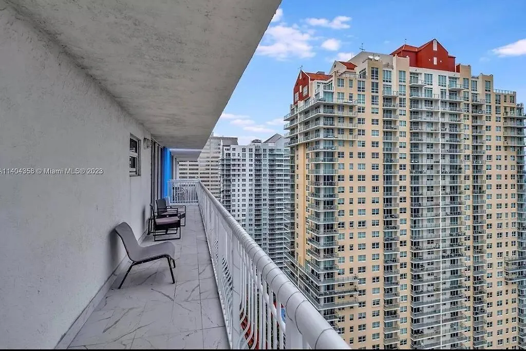 New Stunning 2br Brickell Condo-free Parking 公寓 *