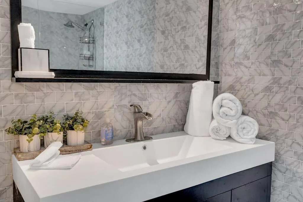 Apartment New Stunning 2br Brickell Condo-free Parking Miami