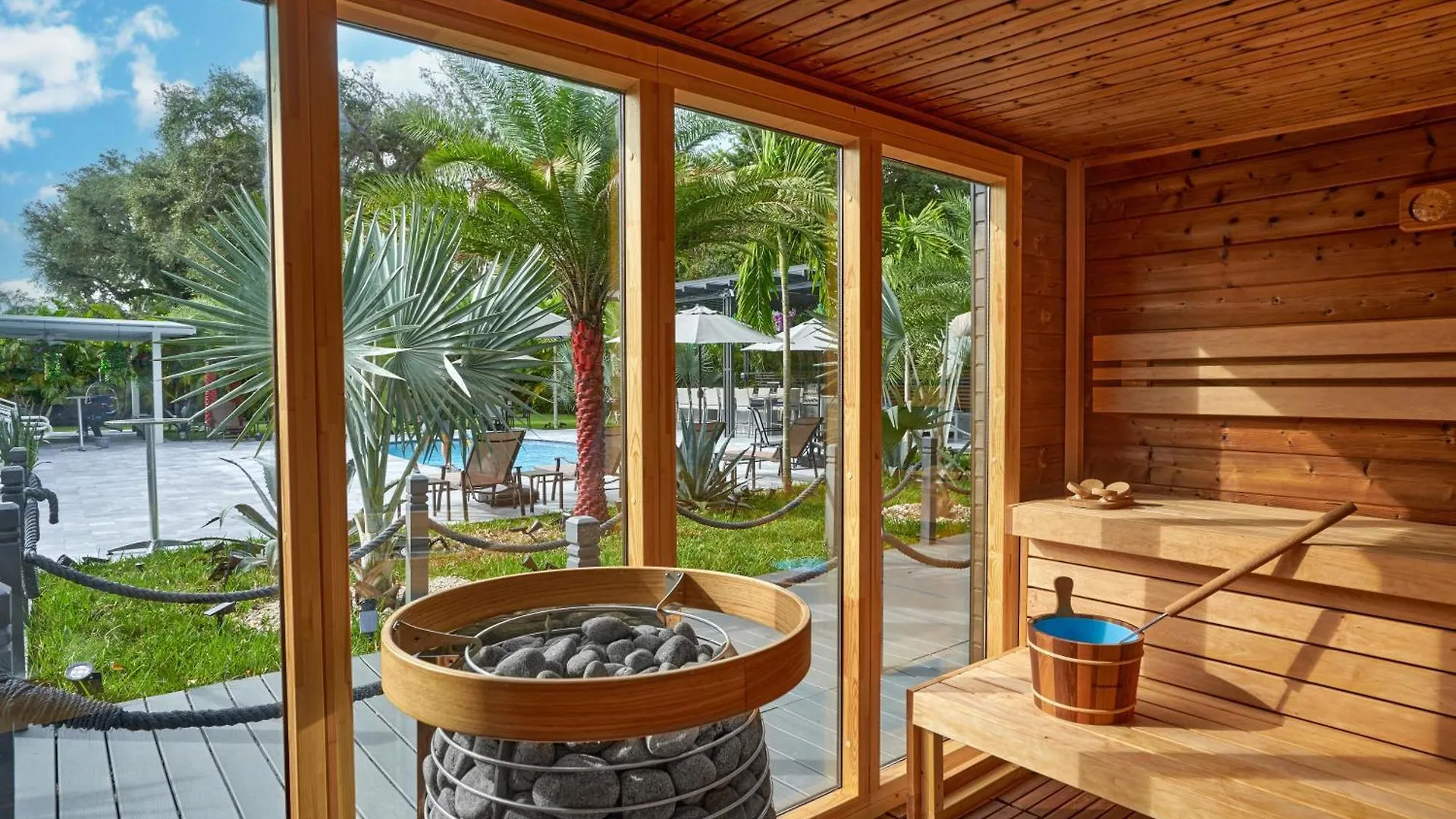 With Outdoor Sauna, Outdoor Bar And Pergola With Games Villa