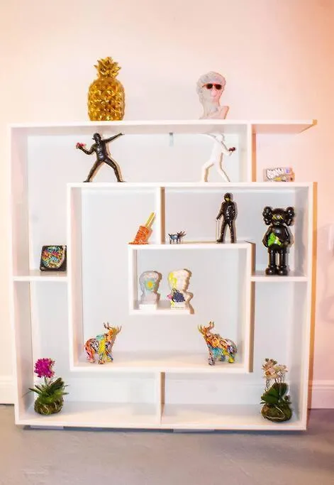 Unique Art Escape W/ Hottub, Arcade & Murals Holiday home Miami