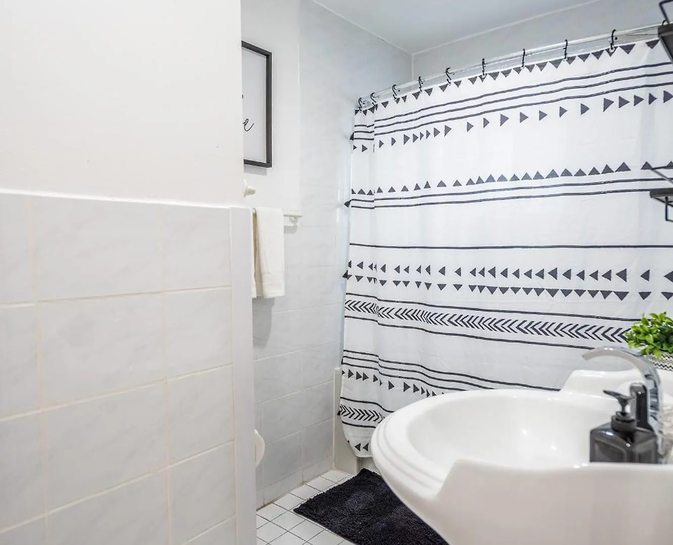Apartment 2 Bd W/ Private Parking, Private Yard & W/d Miami