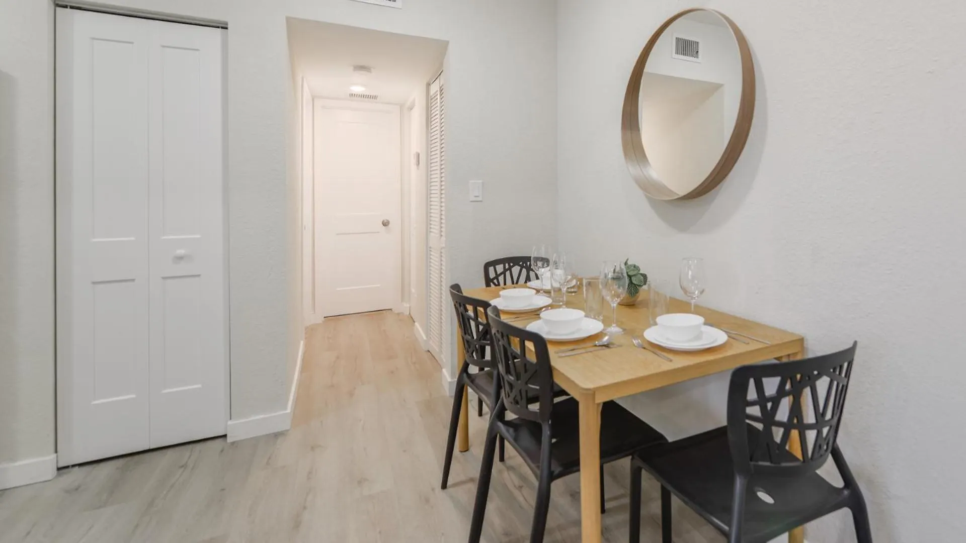 In Calle Ocho A Slice Of Little Havana Apartment