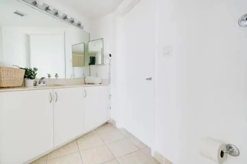 56floor 2bd 2ba Penthouse 28 Day Minimum Million Dollar View Miami