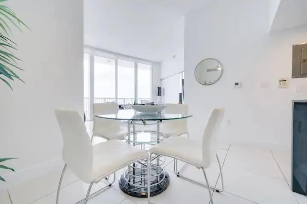 56floor 2bd 2ba Penthouse 28 Day Minimum Million Dollar View Apartment Miami