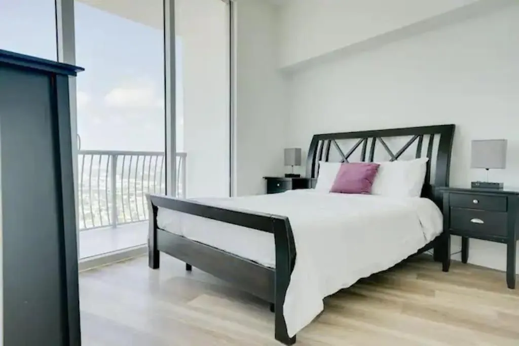 Apartment 56floor 2bd 2ba Penthouse 28 Day Minimum Million Dollar View
