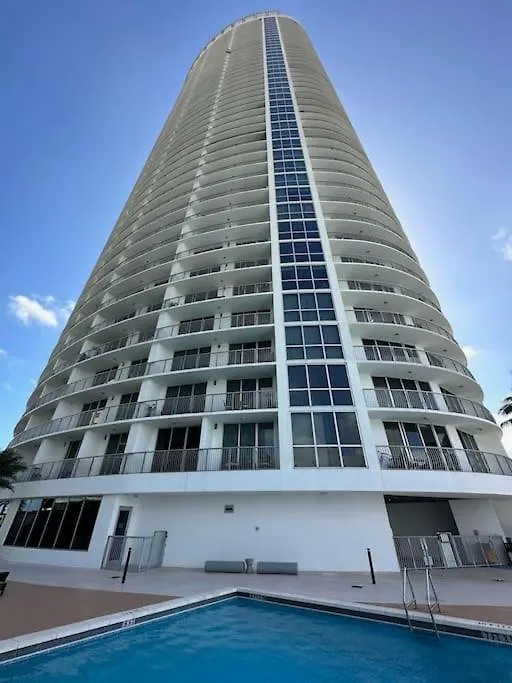 56floor 2bd 2ba Penthouse 28 Day Minimum Million Dollar View Miami